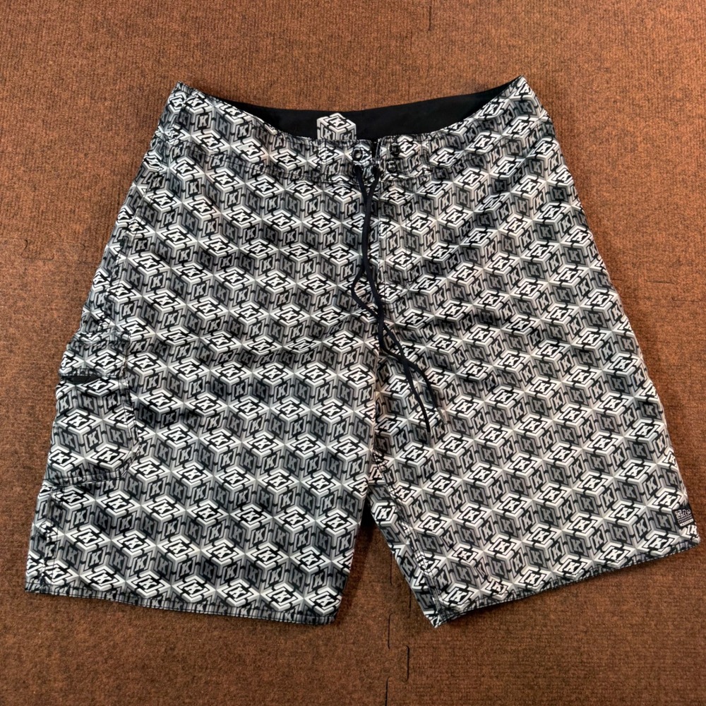 Krew Board Shorts Mens 33 Black White Geometric Cube Logo Skate Surf Trunks